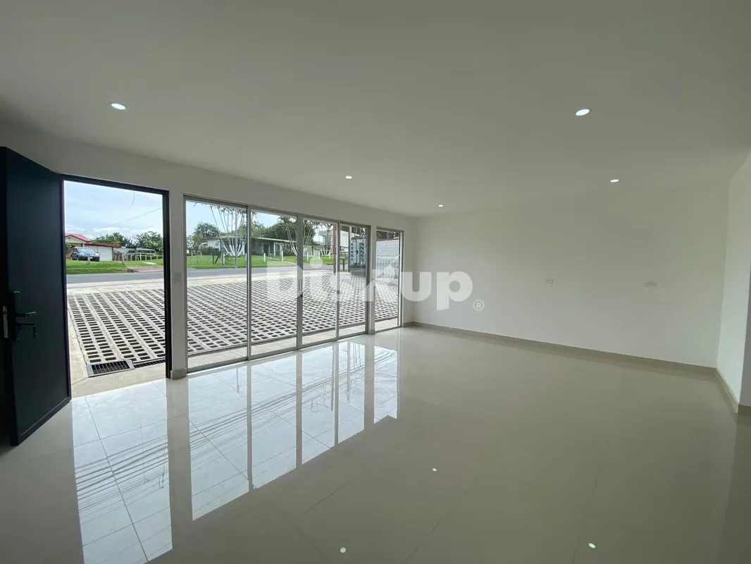 Modern commercial space for rent. Mata de Plátano, Goicoechea — photo 4