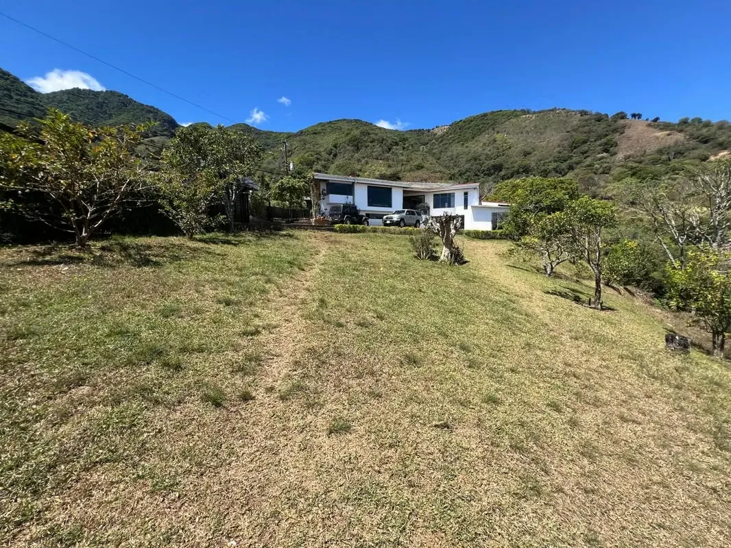 Independent house for rent in San Antonio de Escazu
