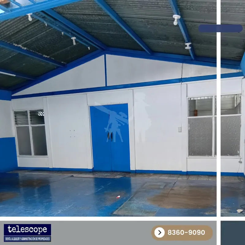 Large, secure and very central space, has 187 m2 of built area, two bathrooms, two internal parking spaces, 8 cubicles and open central ...