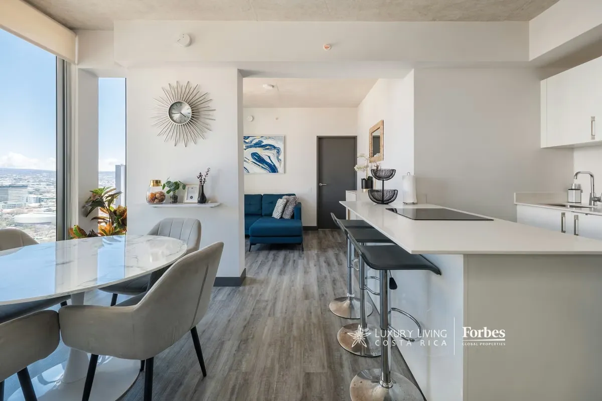 Located in Sabana Sur, within the Mata Redonda district of San José, this fully furnished apartment in SCRET Sabana offers a refined urban lifestyle with ...