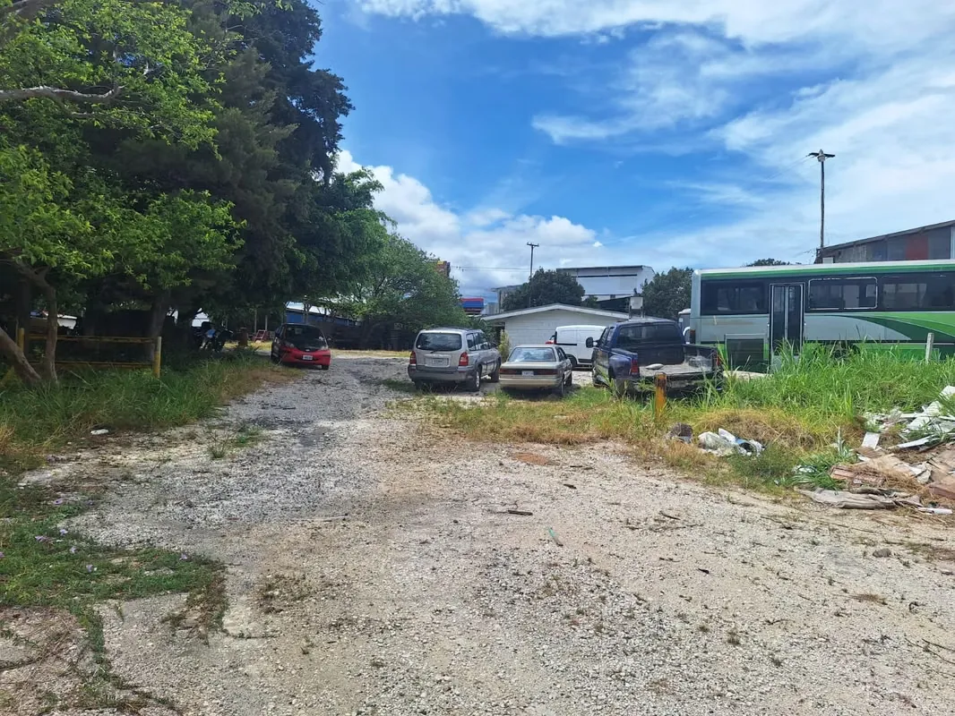 For sale 20,000 m² (2-hectare) lot in San Pablo, Heredia, strategically located on National Route 3, featuring 82 meters of frontage, providing high visibility, strong commercial ... — photo 5