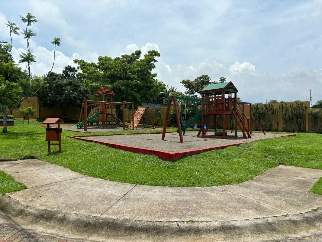 Condo Lot for Sale in San Pablo de Heredia | Flat Land | 24/7 Security | $85,000