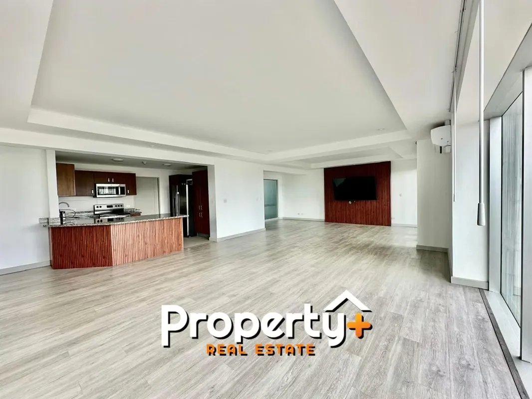 Ven a conocer Apartamento en Condominio de Torre, excelente ubicación, con vista panorámica al Estadio Nacional. Su amplitud y ubicación estratégica ...
