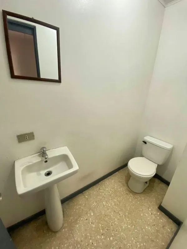 Acogedora Casa para oficinas en alquiler — photo 5