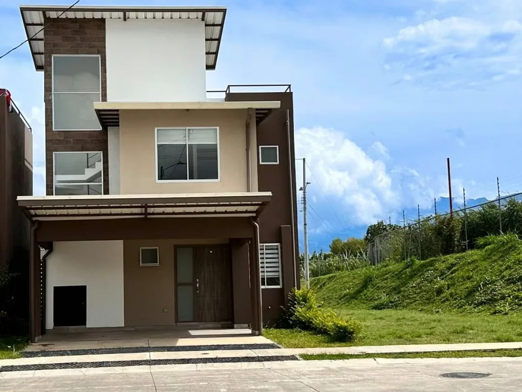 For rent: House in Condominium Valle Ilios, Cartago