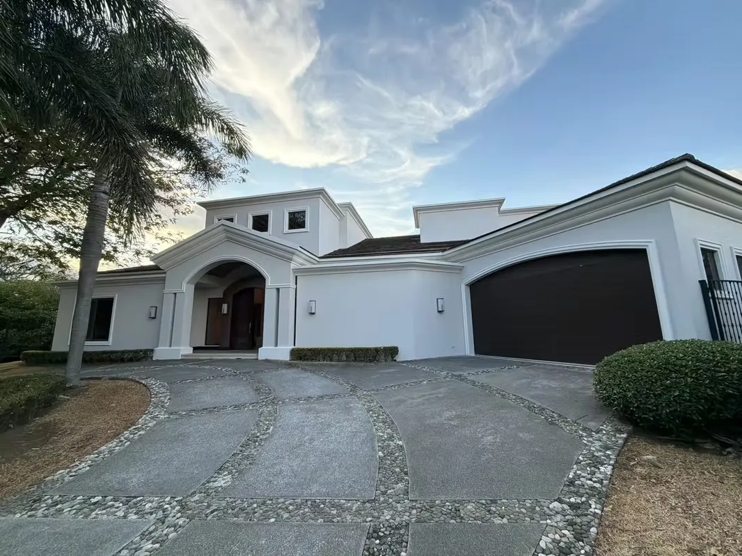 CASA DE LUJO EN VENTA | BOSQUES DE LINDORA