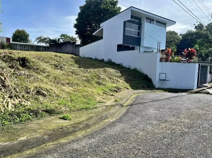 Se vende lote en concepción de Tres Ríos
