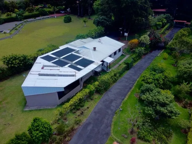 Tranquila Amueblada Finca de Campo con Piscina – Poás, Alajuela