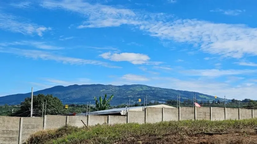Beautiful Lots for Sale at an OPPORTUNITY Price!