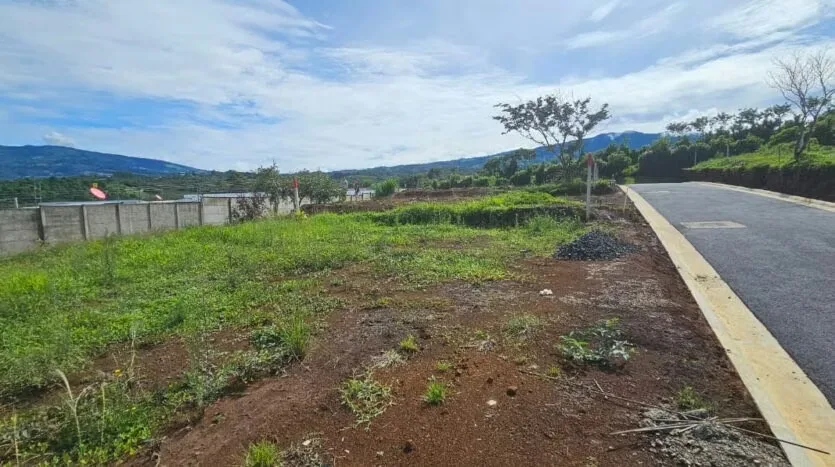 Beautiful Lots for Sale at an OPPORTUNITY Price!, photo 2