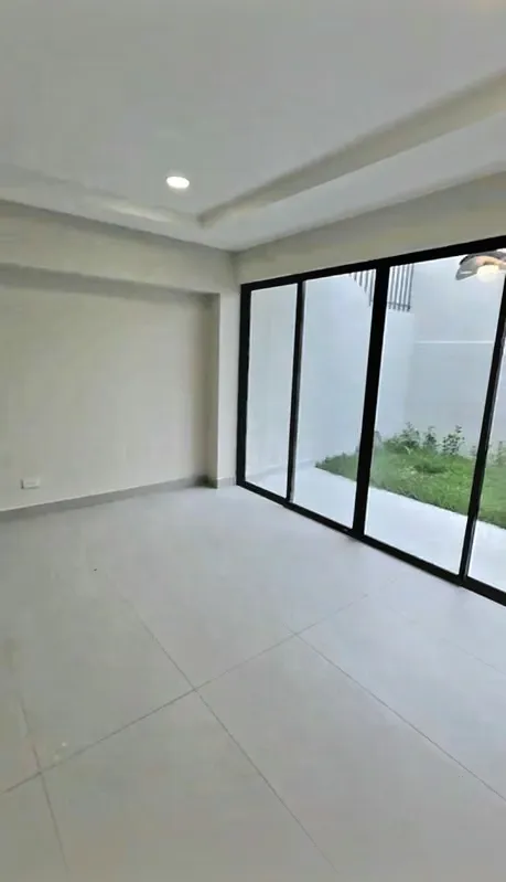 Ubicada en una de las zonas más exclusivas y estratégicas de San José, esta hermosa casa combina amplitud, confort y ... — photo 4