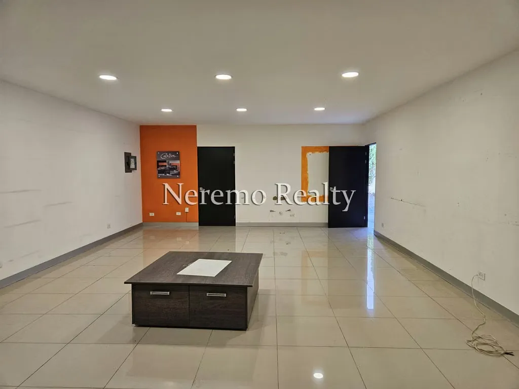 Se Alquila Local comercial en La Uruca cerca del Hospital México cod (4012)