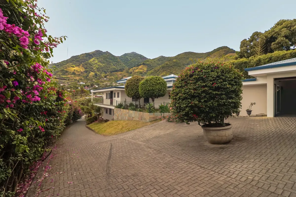 Mountain Property in Escazú-FOR SALE–KV