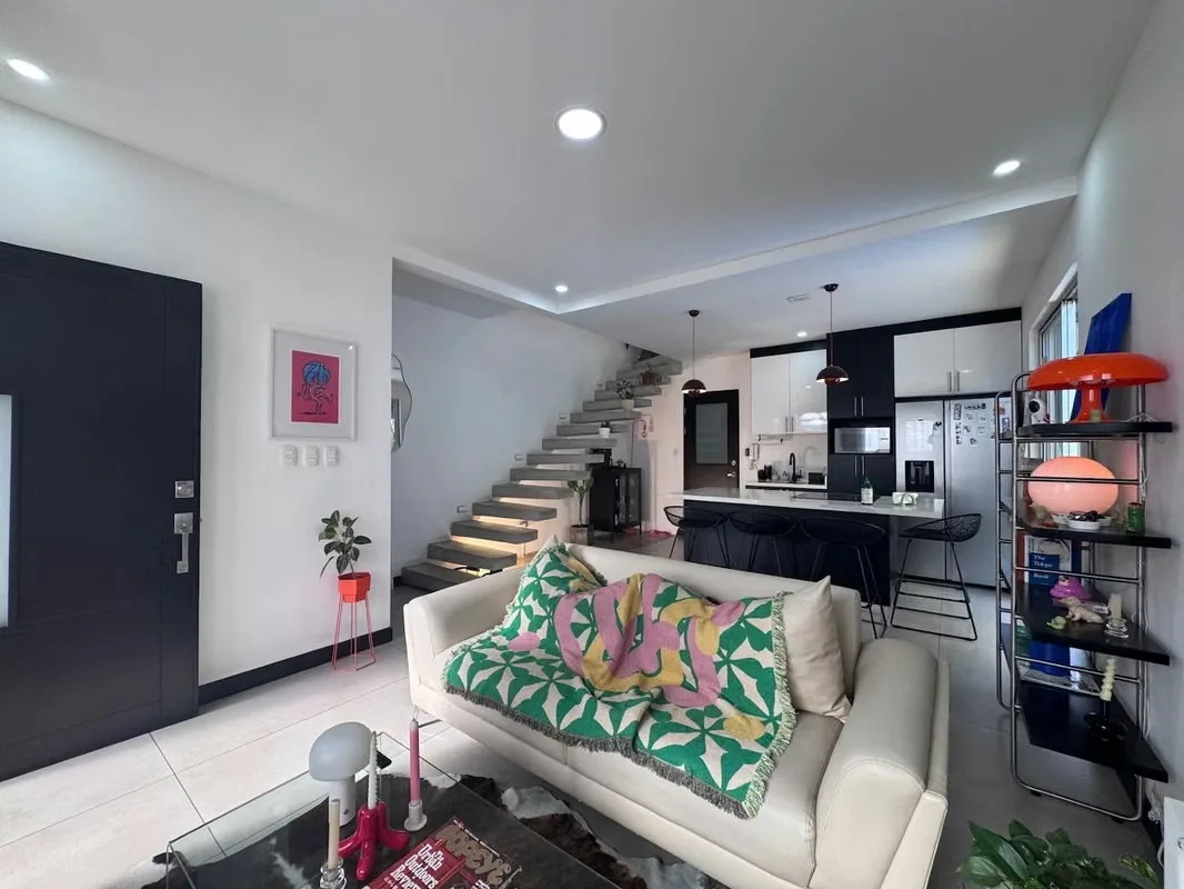 Modern House for Sale in Residencial Estancia Antigua — photo 3
