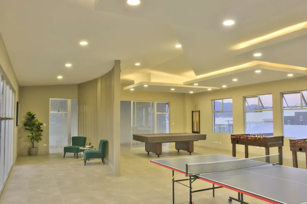 Esta hermosa casa de dos plantas, ubicada en el exclusivo Condominio Bougainvillea, Santo Domingo de Heredia, combina diseño ... — photo 2