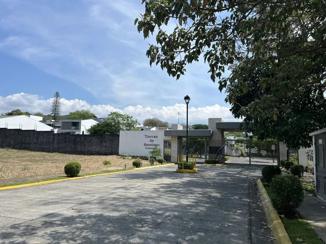 Lote en Condominio Tierras de Santiago 407m2 ruta a San Joaquín Flores