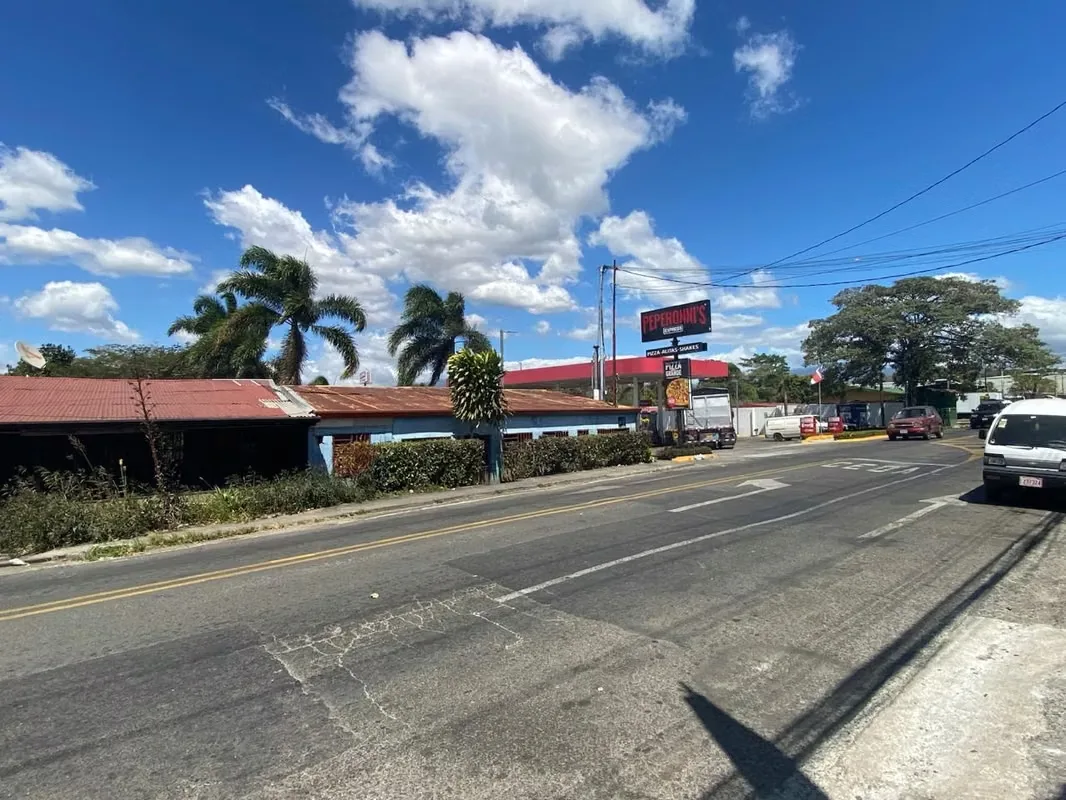I am selling a flat, commercially zoned lot located in the Turrúcares District, Alajuela Canton, Alajuela Province, near the Turrúcares Gas Station, with frontage on a national public ... — photo 4