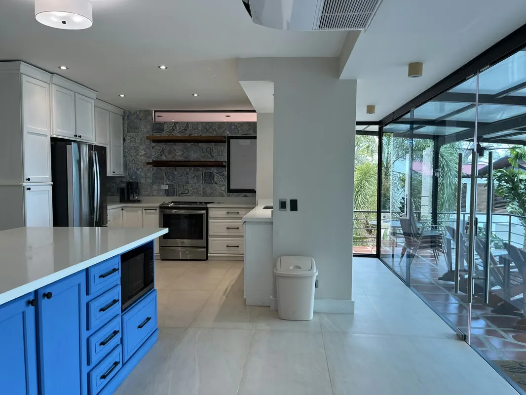 Furnished house for rent in Punta Leona, includes utilities and cleaning service. — photo 2