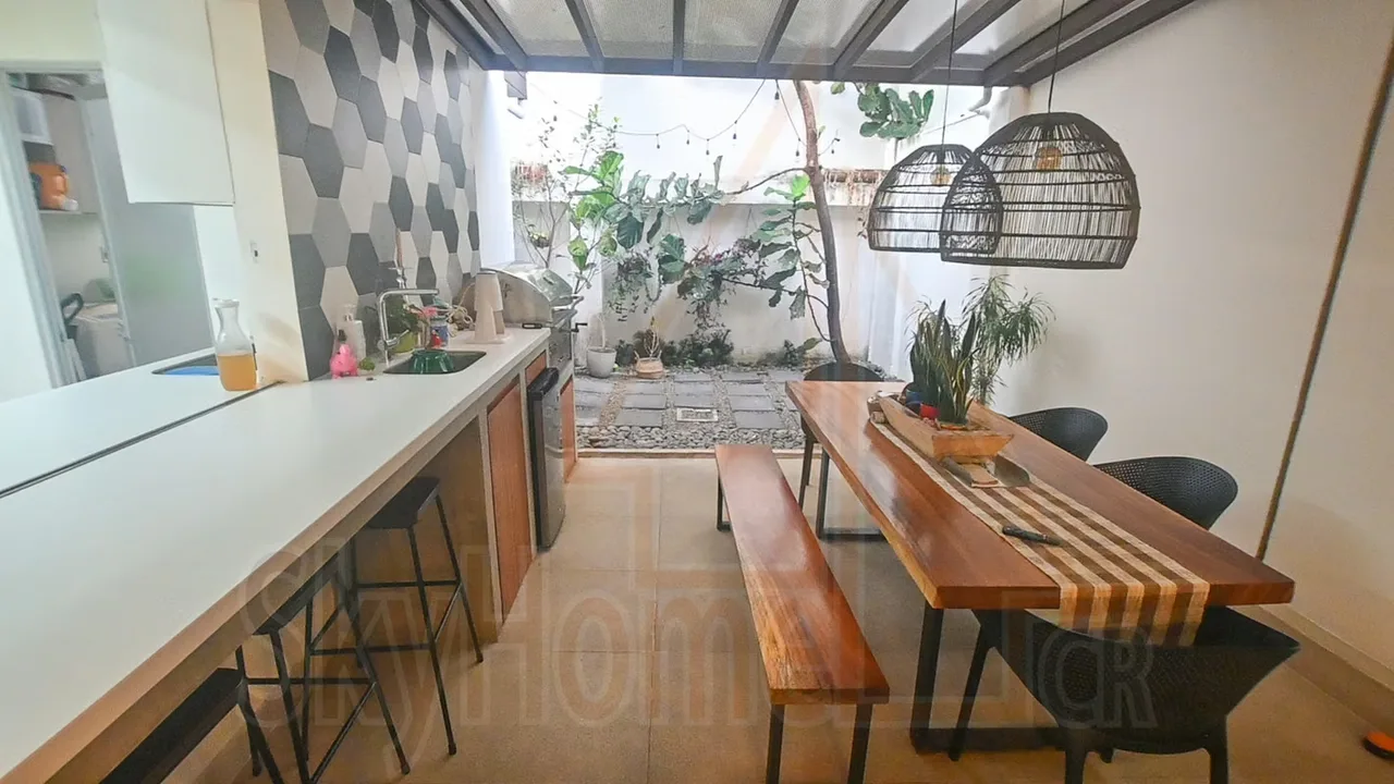 Se ofrece en venta hermosa casa ubicada en el Condominio Barlovento, en Concepción de Tres Ríos, un residencial familiar, seguro y con múltiples amenidades. La propiedad es de dos ... — photo 5