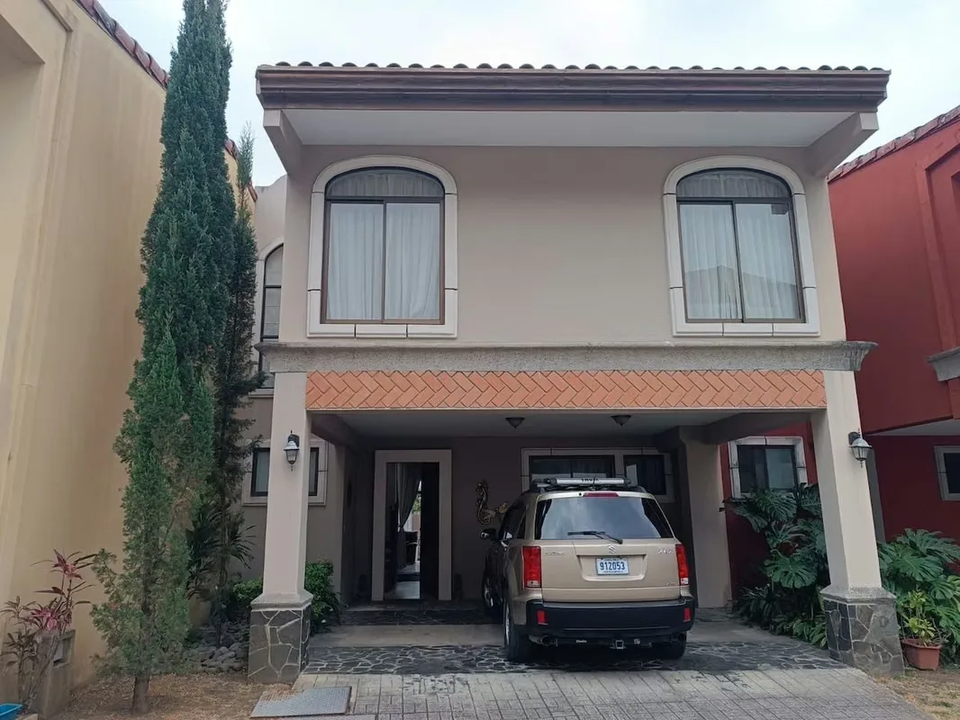 FURNISHED HOUSE FOR SALE IN SAN ANTONIO - ESCAZU