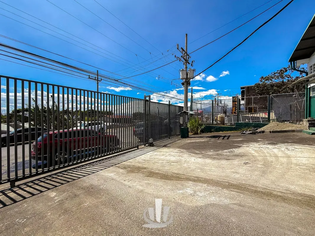 Warehouse for Rent in La Uruca - Industrial Area — photo 2