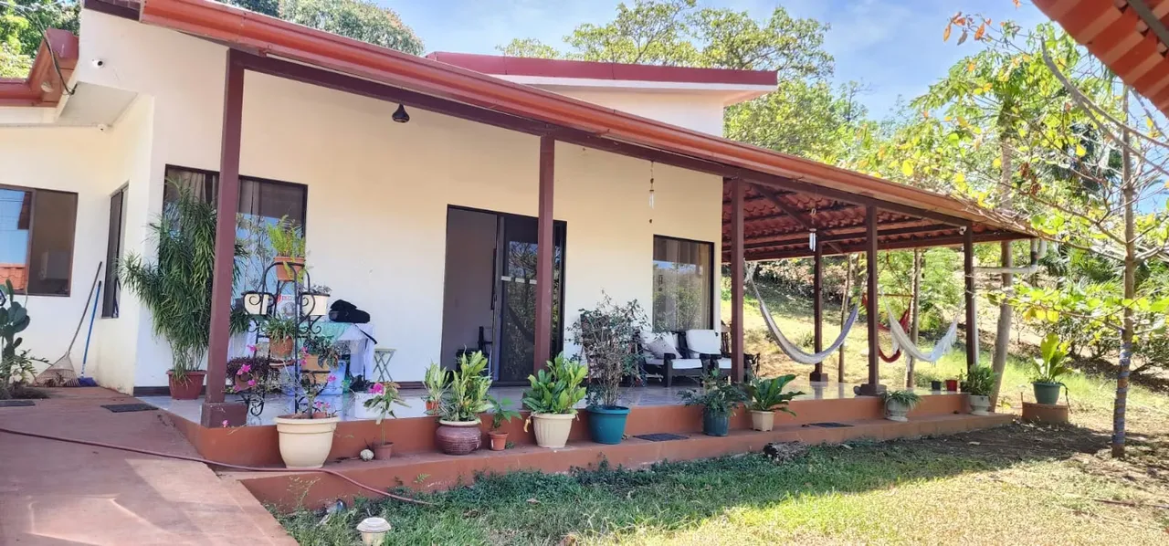 Casa de campo en Turrubares