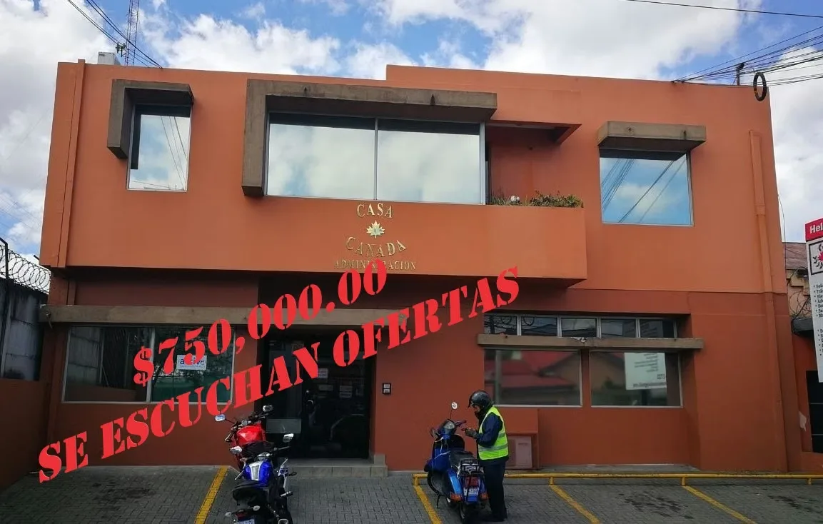 It sells building located in Paseo Colón, in a high value area, near banks, government entities, restaurants, parks, bus stop, etc.