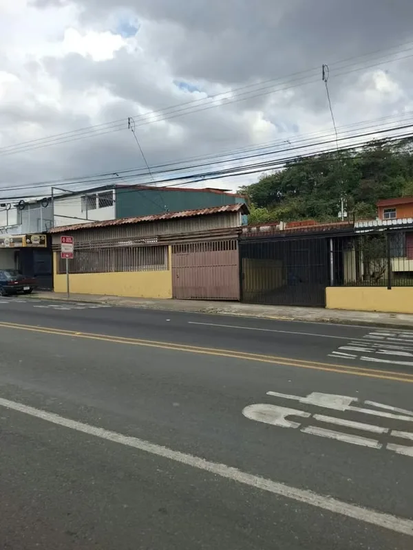 PROPERTY FOR SALE IN CURRIDABAT.