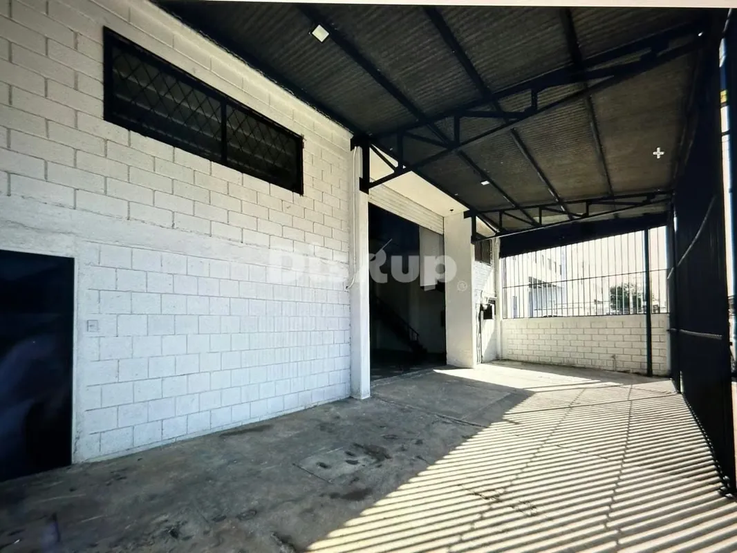 Large warehouse for rent in La Uruca — photo 3