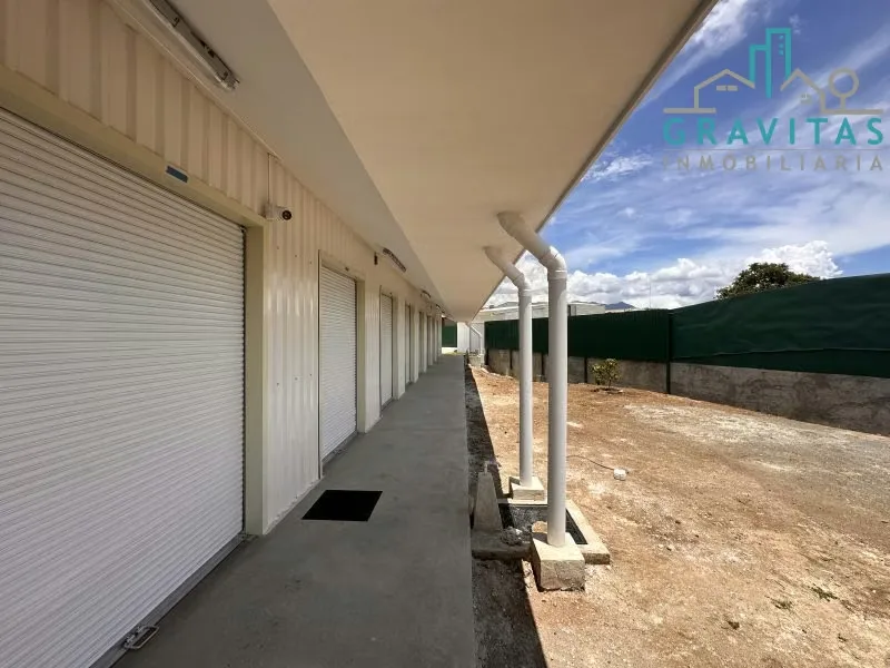 New storage units for rent, ranging from 5 m² to 200 m², located in San Pedro. These units are part of a new development with a strategic location. — photo 5