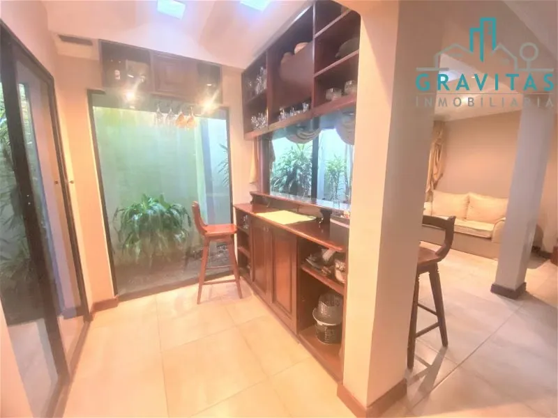 Venta de casa en Curridabat Guayabos | 373 m2 | 5 hab | F 138