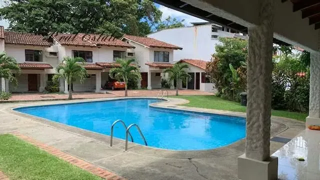 Venta de apartamento en Ciudad Cariari – Vista a la cancha de Golf