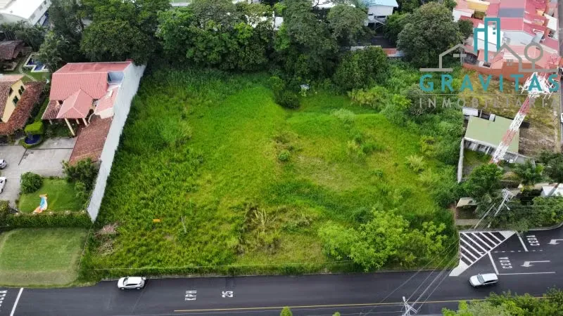 Venta de lote en San José Pavas | 2074 m2 | PARA DESARROLLO | F 266