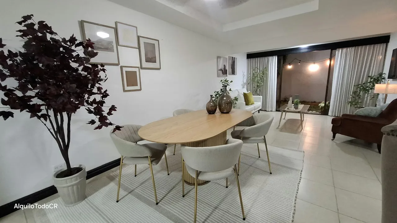Fully furnished house for rent in Condominio Santa Ana Hills