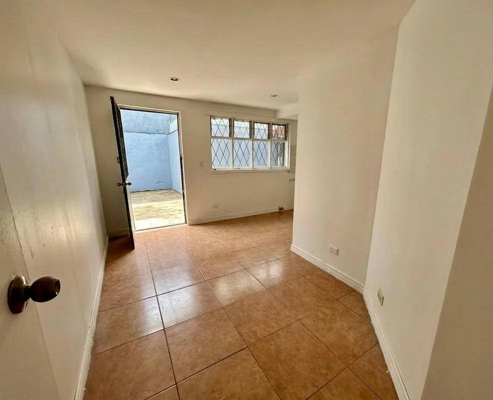 Commercial Spaces for Rent in Central San Joaquín de Flores, Heredia — photo 2