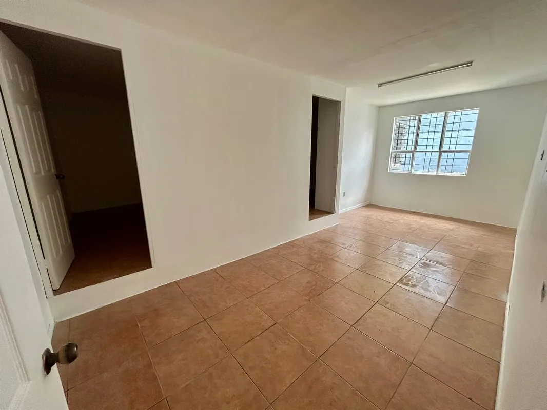 Commercial Spaces for Rent in Central San Joaquín de Flores, Heredia — photo 5
