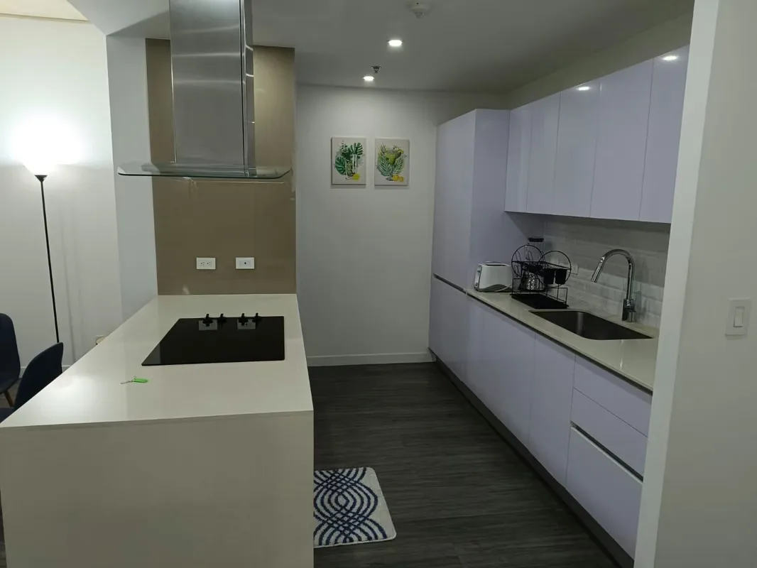 Apartamento amoblado en alquiler en Escazú Village, Escazú, San José — photo 5