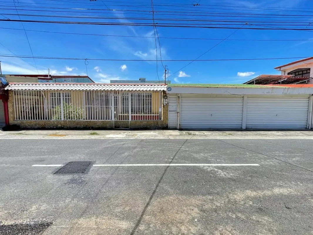 House for Sale in Downtown Santo Domingo/Mixed Use/ SPM