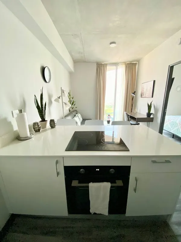 Eleve su estilo de vida en el edificio más creativo y mejor ubicado de la capital. Este apartamento ...