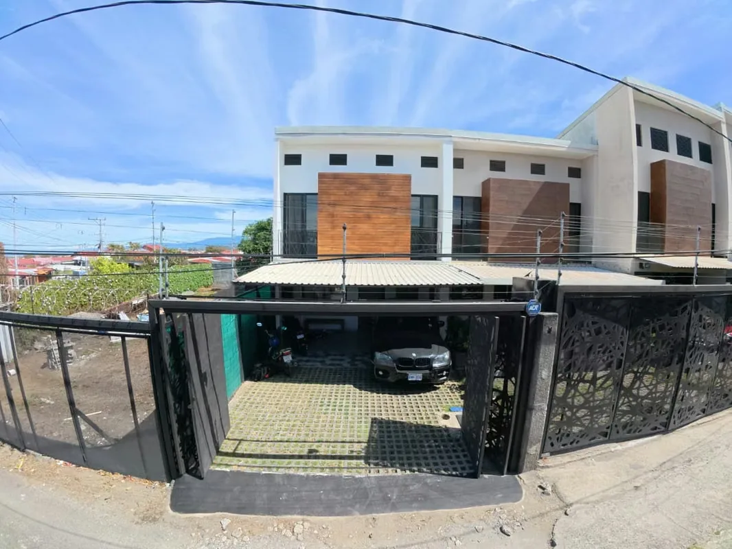 New house for sale — Moravia, Portosol Condominium — Almost ready for delivery!