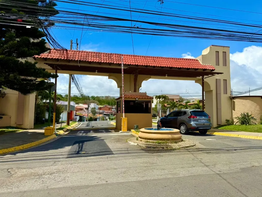 Residential House Villa Adobe Santo Domingo
