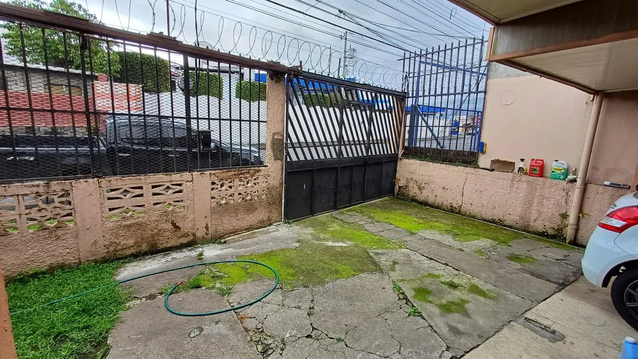 CASA EN VENTA GOICOCHEA CALLE BLANCO 26-1095 — photo 3