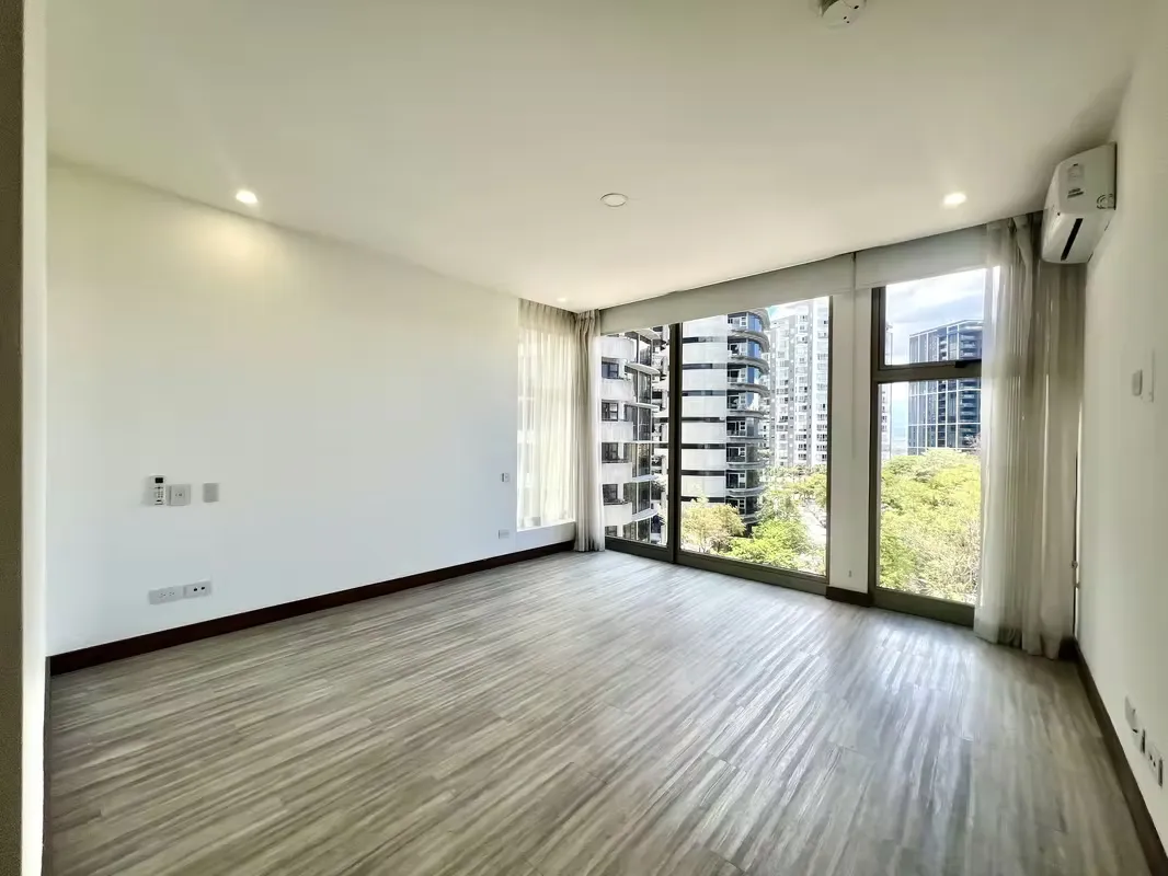 En una de las zonas más prestigiosas y consolidadas de San José, se presenta esta elegante propiedad de aproximadamente 200 m², ubicada en una de las torres ... — photo 3