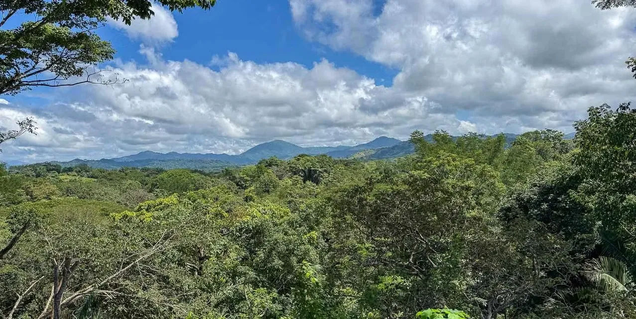 Lotes en Santa Teresa Betel - Cerca de playa y con servicios completos
