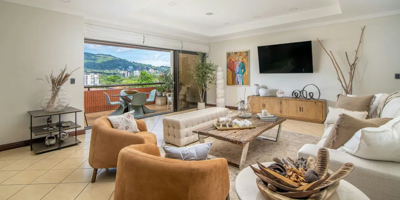 Apartamento 3 habs en Escazú - Gran Horizonte - pisos de madera únicos