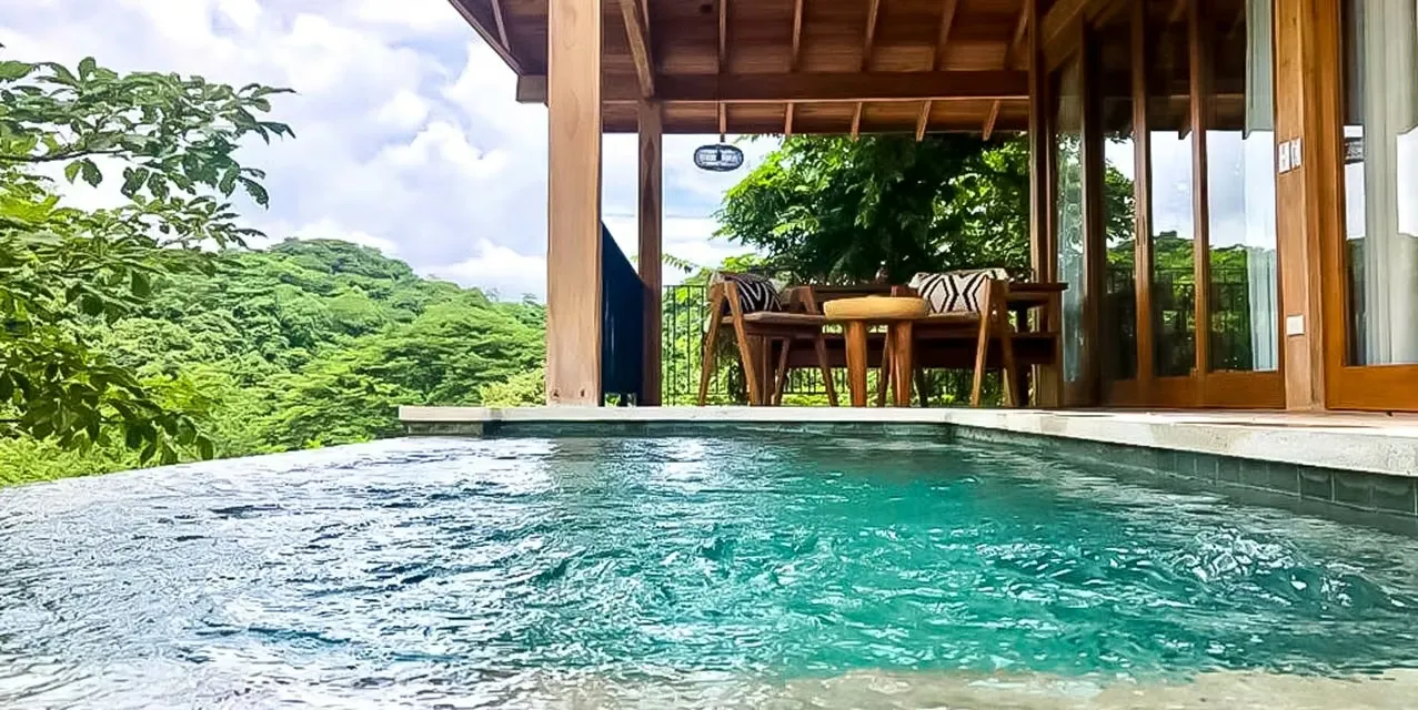 Casa 2 habs en Playa Hermosa - Santa Teresa - piscina infinity y