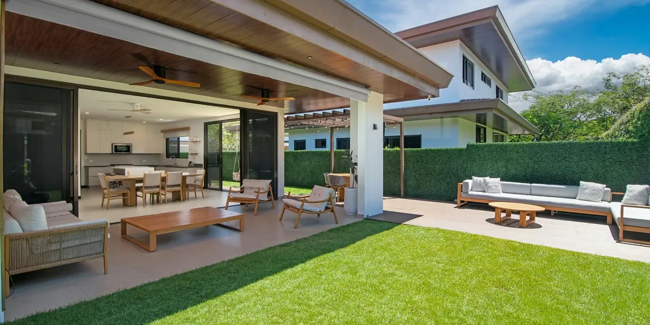 Casa 4 habs en San Rafael - Hacienda Espinal - Terraza y jardín amplio