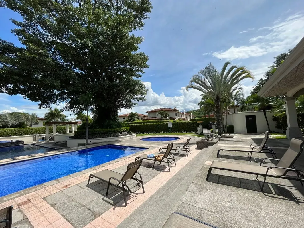 ALQUILER DE APARTAMENTO EN VÍA NOVA EN PRIMER NIVEL