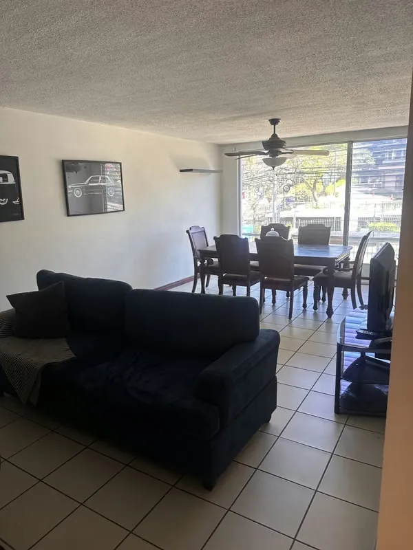 Apartamento a la venta cerca de Ucimed