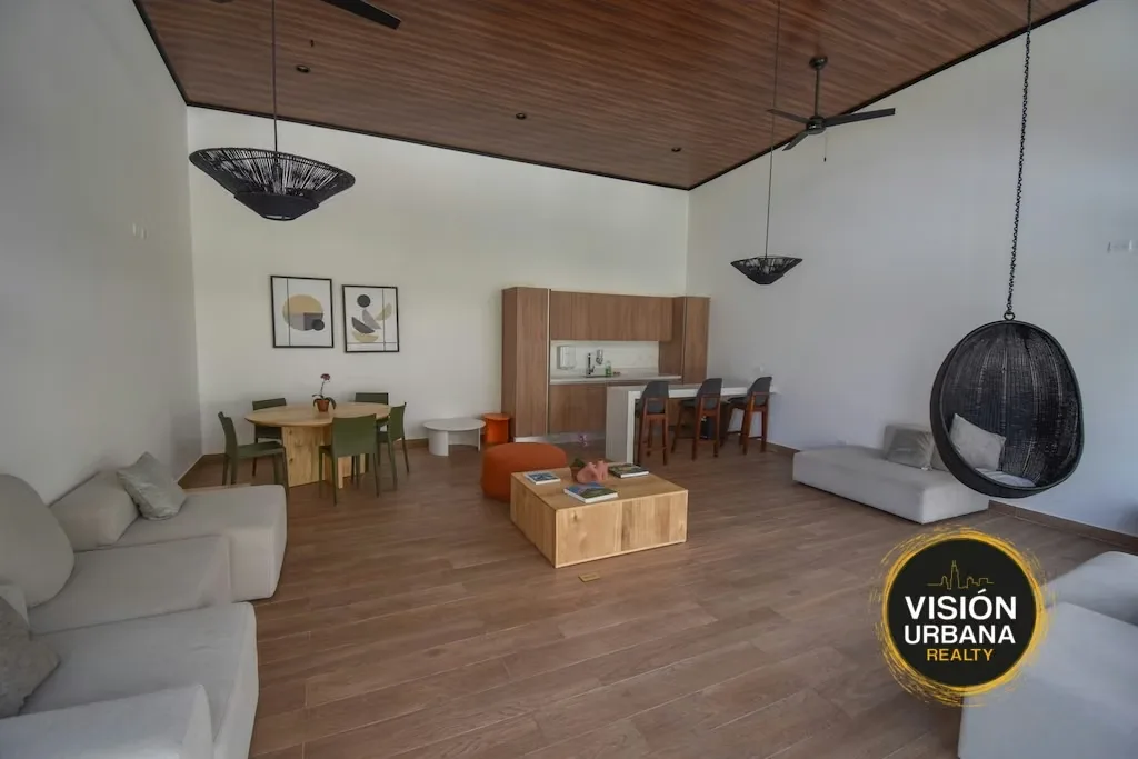 3-bedroom house + maid's quarters in the San Antonio Urbano Condominium. This two-story home is distributed as follows: — photo 2